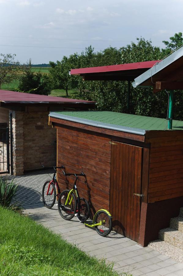 Ubytovani Na Sklipku Jevisovka Exterior photo